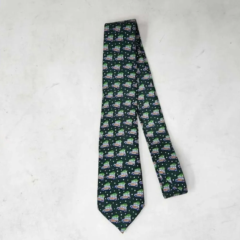 New boys Woody & Tree Vineyard Vines winter Christmas tie